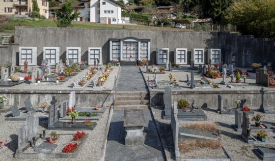 Loculi famedio San Nazzaro (Claro)